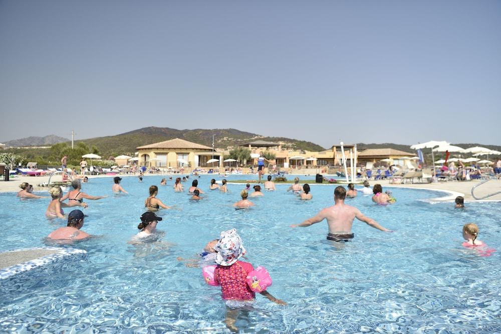Janna & Sole Resort Budoni Buitenkant foto